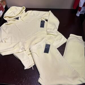 Aeropostale yellow pullover hoodie, sweatsuit XL